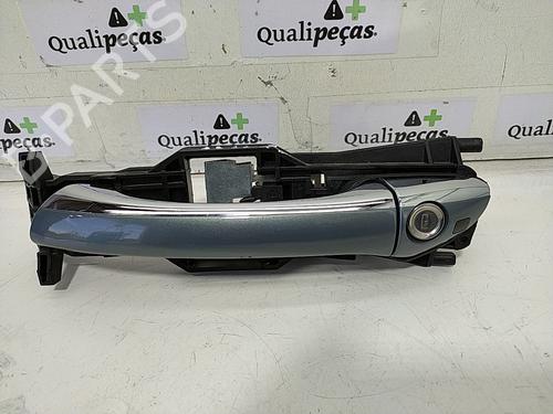 Venstre foran utvendig håndtak MERCEDES-BENZ C-CLASS (W203) C 220 CDI (203.008) (150 hp) 21630012