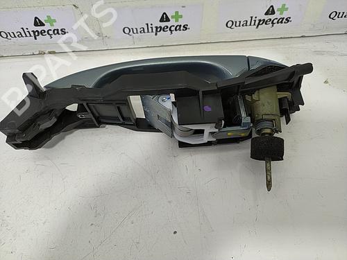 Venstre foran utvendig håndtak MERCEDES-BENZ C-CLASS (W203) C 220 CDI (203.008) | BP21630012C128 