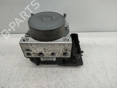 Used ABS pump RENAULT CLIO III (BR0/1, CR0/1) 1.5 dCi (BR17, CR17) (86 hp) 21630512
