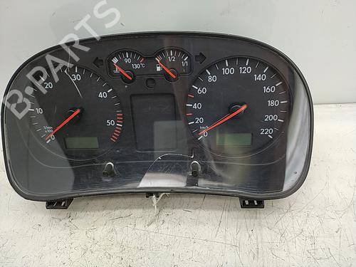 Used Instrument cluster VW GOLF IV (1J1) [1997-2008]  21622794
