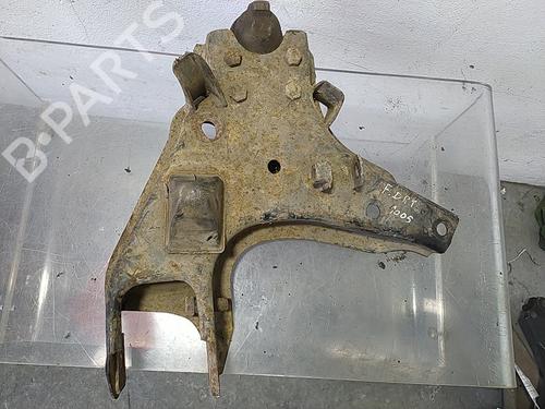 Used Right front suspension arm Right front suspension arm NISSAN TERRANO II (R20) [1992-2007] 21633973 21633973