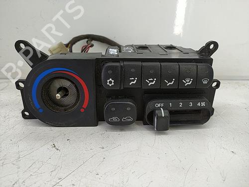 AC Styreenhet / Manøvreringsenhet HYUNDAI H-1 / STAREX Bus (A1) [1997-2025]  21634686