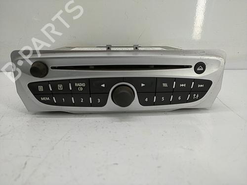 Used Radio RENAULT MEGANE III Grandtour (KZ0/1) 1.5 dCi (KZ0C, KZ1A) (90 hp) 21634599