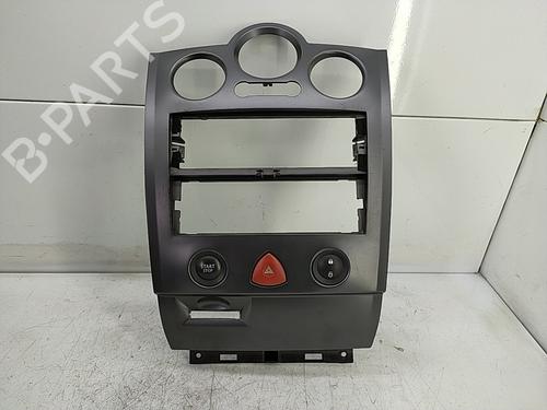 Used Armrest / Center console RENAULT MEGANE II (BM0/1_, CM0/1_) 1.5 dCi (BM1E, CM1E) (106 hp) 26644295