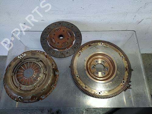 Volano VW PASSAT B6 Variant (3C5) 1.6 FSI (115 hp) 31255152