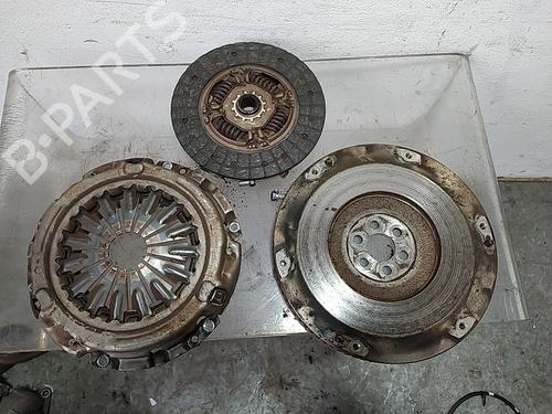 Used Flywheel TOYOTA AURIS (_E15_) 1.4 D-4D (NDE150_, NDE150R) (90 hp) 31255239