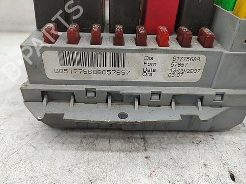 Fuse box FIAT BRAVO II (198_) | BP30104311E1