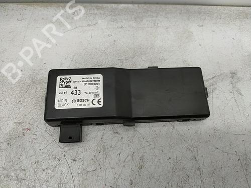 Used Fuse box OPEL CORSA E Hatchback Van (X15) 1.3 CDTI (08) (75 hp) 30275524