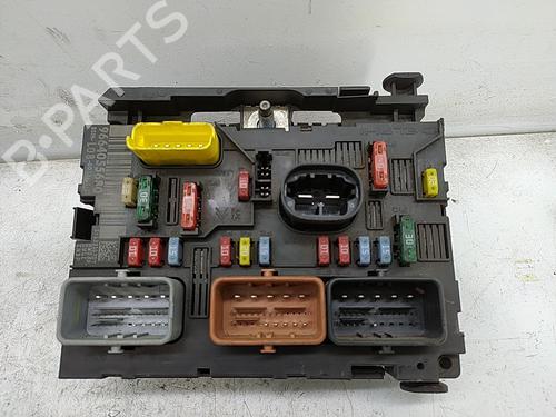 Used Fuse box CITROËN C4 Grand Picasso I (UA_) 2.0 HDi 138 (136 hp) 30912737