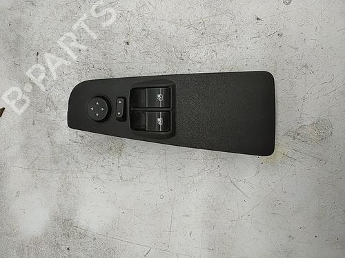 Venstre fortil elrude kontakt FIAT PUNTO EVO Hatchback Van (199_) 1.3 D Multijet (199.AXT1A, 199.AXC1A) (75 hp) 30128186