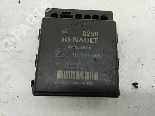 Zekeringkast RENAULT MEGANE III Grandtour (KZ0/1) 1.5 dCi (86 hp) 31084839