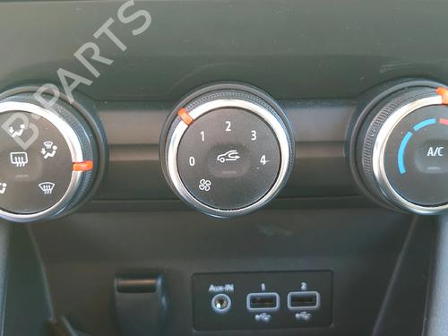 Comando clima RENAULT CLIO V (B7_) 1.0 SCe 65 (B7MG) (67 hp) 31759745