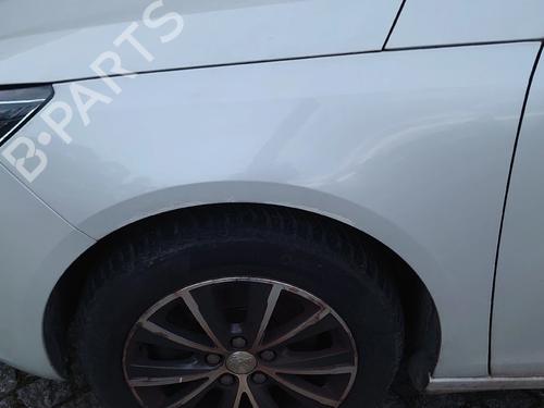 Forskærm venstre PEUGEOT 308 I (4A_, 4C_) 2.0 HDi (150 hp) 31725732