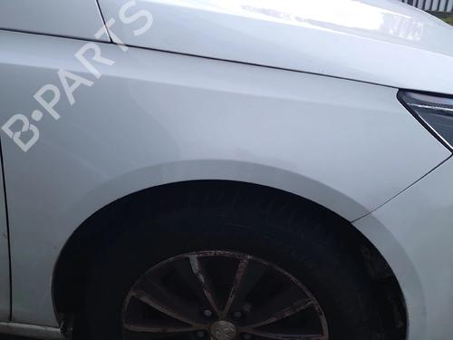 Used Right front fenders PEUGEOT 308 I (4A_, 4C_) 2.0 HDi (150 hp) 31725731