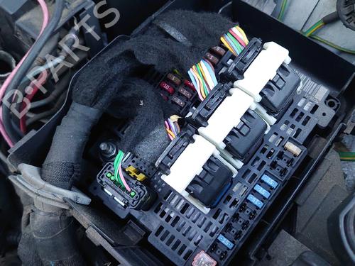 Used Fuse box PEUGEOT 308 II (LB_, LP_, LW_, LH_, L3_) [2013-2021]  31725751