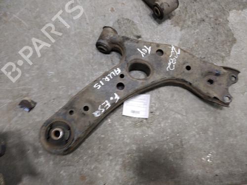 Used Left front suspension arm TOYOTA AURIS (_E15_) 1.4 D-4D (NDE150_, NDE150R) (90 hp) 31725827