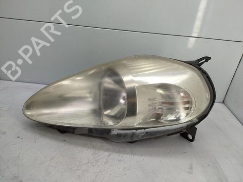 Used Right headlight FIAT PUNTO EVO Hatchback Van (199_) 1.3 D Multijet (199.AXT1A, 199.AXC1A) (75 hp) 31725901