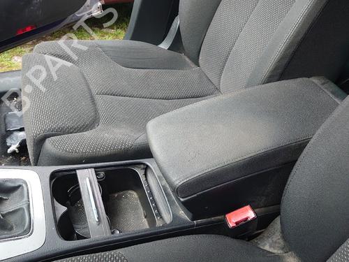 Armrest / Center console VW PASSAT B6 Variant (3C5) 1.9 TDI | BP31725949I20 - Image 2