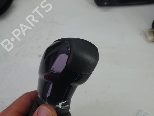 Shift knob PEUGEOT 208 Hatchback Van (CR_) 1.5 BlueHDi 100 | BP31255336I34