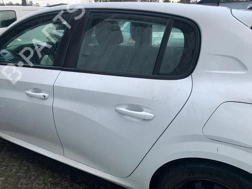 Porte arrière gauche PEUGEOT 208 II (UB_, UP_, UW_, UJ_) 1.2 Hybrid 100 (101 hp) 31874071