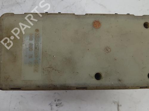 Commande Confort MERCEDES-BENZ 190 (W201) [1982-1993]  32062481