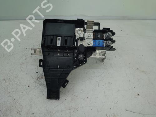 Used Fuse box Fuse box RENAULT KANGOO III Box Body/MPV 1.5 Blue dCi 95 (FJAB) (95 hp) 33293226 33293226