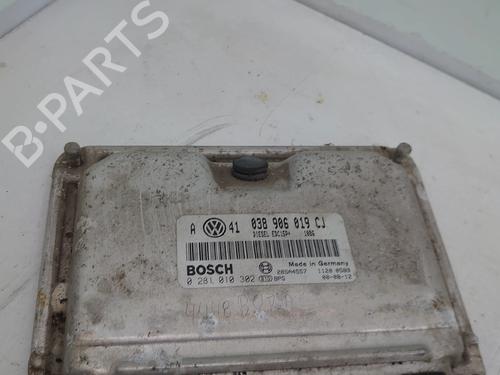 Used Engine control unit (ECU) Engine control unit (ECU) VW BORA I (1J2) 1.9 TDI (115 hp) 33558667 33558667