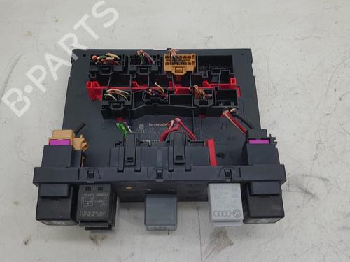 Used Fuse box Fuse box VW PASSAT B6 Variant (3C5) 1.6 FSI (115 hp) 33608021 33608021