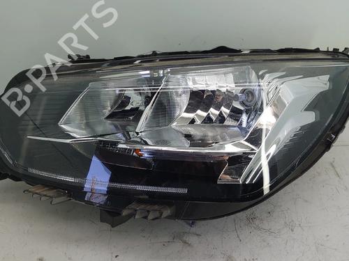 Venstre forlygte Venstre forlygte PEUGEOT 2008 II (UD_, US_, UY_, UJ_, UR_, UC_) 1.5 BlueHDI 100 (102 hp) 33610066 33610066