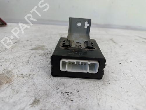 Used Electronic module Electronic module TOYOTA COROLLA (_E12_) 2.0 D-4D (CDE120_, CDE120R) (90 hp) 33710355 33710355