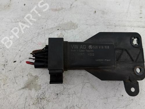 Used Electronic module Electronic module SEAT IBIZA IV ST (6J8, 6P8) 1.2 TDI (75 hp) 33724808 33724808