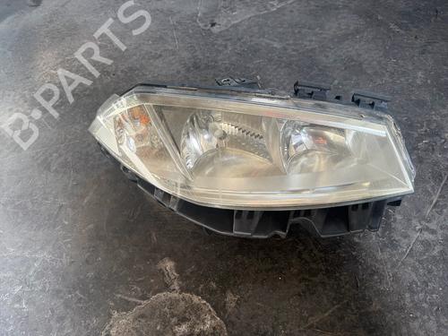 Used Right headlight Right headlight RENAULT MEGANE II (BM0/1_, CM0/1_) 1.5 dCi (BM02, BM13, BM2A, CM02, CM13) (101 hp) 33748250 33748250
