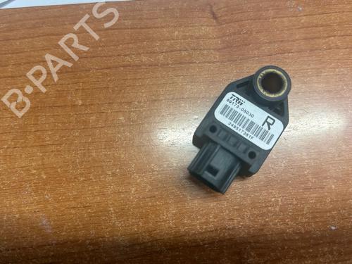 Módulo eletrónico Módulo eletrónico TOYOTA AVENSIS Estate (_T25_) 2.2 D-4D (ADT251_, ADT251R) (150 hp) 33857527 33857527