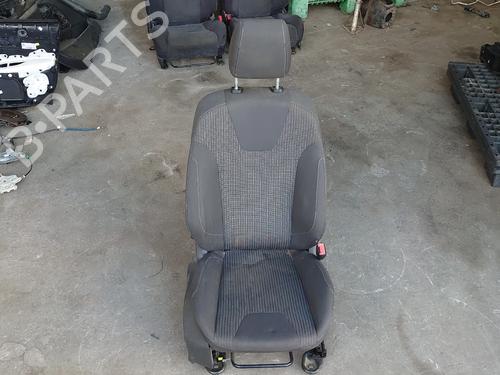 Used Right front seat Right front seat FORD FOCUS III [2010-2020] 33908289 33908289