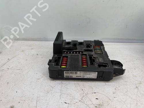 Used Fuse box Fuse box RENAULT MEGANE II (BM0/1_, CM0/1_) 1.5 dCi (BM02, BM13, BM2A, CM02, CM13) (101 hp) 33906774 33906774