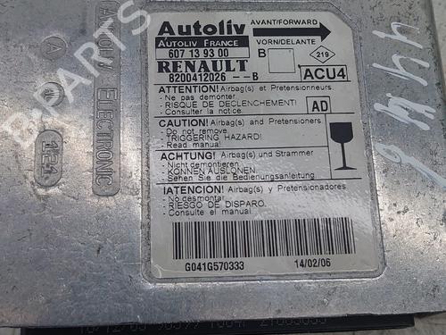 Used ECU airbags ECU airbags RENAULT MEGANE II (BM0/1_, CM0/1_) 2.0 dCi (BM1K, CM1K) (150 hp) 34165710 34165710