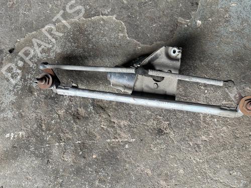 Used Front wiper motor Front wiper motor OPEL CORSA B (S93) 1.7 D (F08, F68, M68) (60 hp) 34423966 34423966