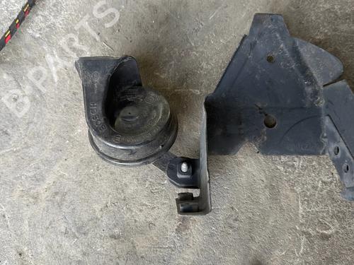 horn-mercedes-benz-a-class-w169-2004-2005-2006-2007-2008-2009-2010-2011-2012-34425160 main image