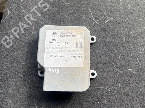 Calculateur Airbags Calculateur Airbags SKODA FABIA I (6Y2) 1.4 16V (100 hp) 34579840 34579840