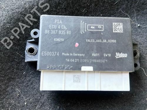 Módulo eletrónico Módulo eletrónico PEUGEOT 2008 II (UD_, US_, UY_, UJ_, UR_, UC_) 1.5 BlueHDI 100 (102 hp) 34606674 34606674