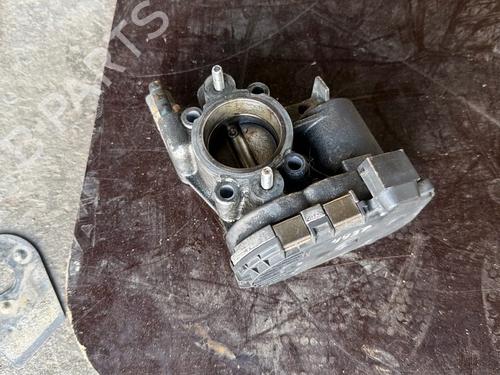 Corpo farfallato Corpo farfallato OPEL CORSA C (X01) 1.0 (F08, F68) (58 hp) 34615053 34615053