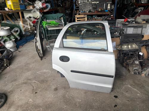 Tür rechts hinten für Tür rechts hinten OPEL CORSA C (X01) 1.0 (F08, F68) (58 hp) 34636973 34636973