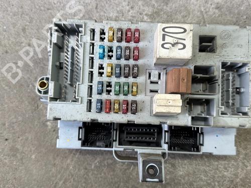 Caja reles / fusibles Caja reles / fusibles FIAT PUNTO (188_) 1.3 JTD 16V (70 hp) 34636974 34636974
