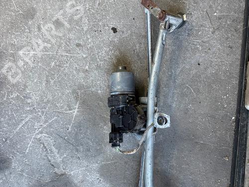 Used Front wiper motor Front wiper motor VW GOLF IV (1J1) 1.4 16V (75 hp) 35771396 35771396