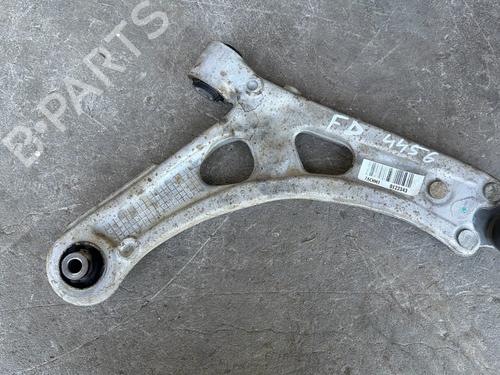 Høyre foran bærearm Høyre foran bærearm CITROËN BERLINGO Box Body/MPV (K9) 1.6 BlueHDi 100 (99 hp) 35920733 35920733