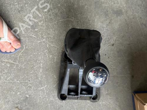 Schakelhendel Schakelhendel CITROËN C3 Pluriel (HB_) 1.4 HDi (68 hp) 35995866 35995866