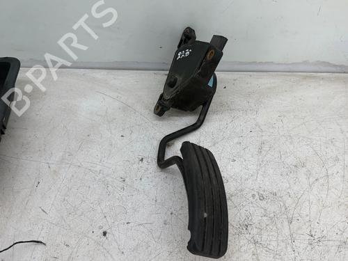 Pedal Pedal RENAULT CLIO III Hatchback Van (SB_, SR_) 1.5 dCi (75 hp) 36305220 36305220