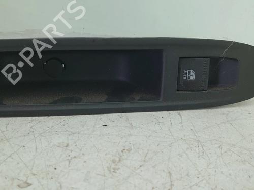 Used Right front window switch Right front window switch RENAULT CLIO V (B7_) 1.0 SCe 65 (B7MG) (67 hp) 36324931 36324931