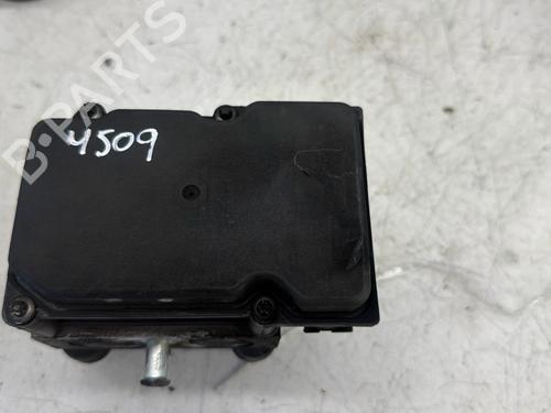 Used ABS pump ABS pump RENAULT CLIO III (BR0/1, CR0/1) 1.5 dCi (C/BR0G, C/BR1G) (68 hp) 36422529 36422529