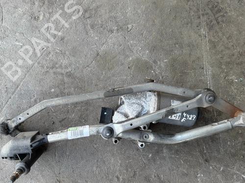 Motor limpa vidros frontal Motor limpa vidros frontal RENAULT LAGUNA III Grandtour (KT0/1) 2.0 dCi (KT01, KT08, KT09, KT0K, KT12, KT1D, KT1W) (150 hp) 36537970 36537970